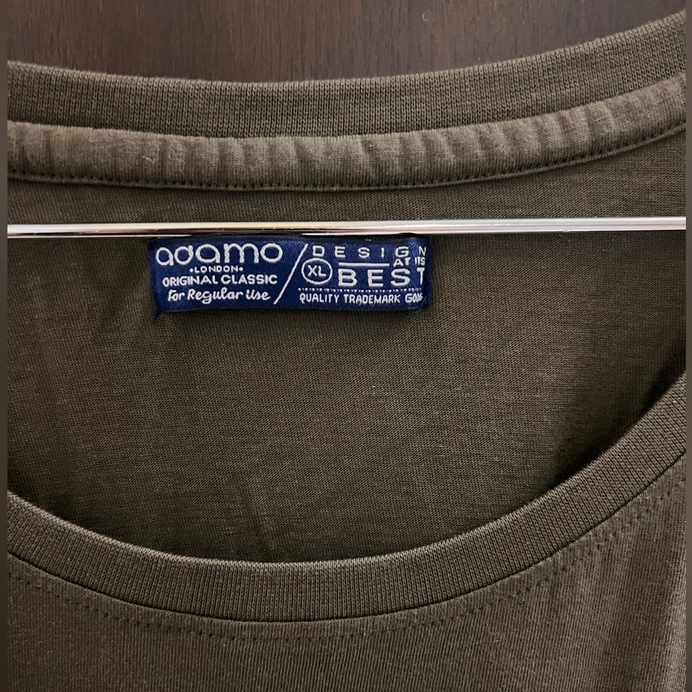 Adamo London T-shirt used once - Picture 3 of 3
